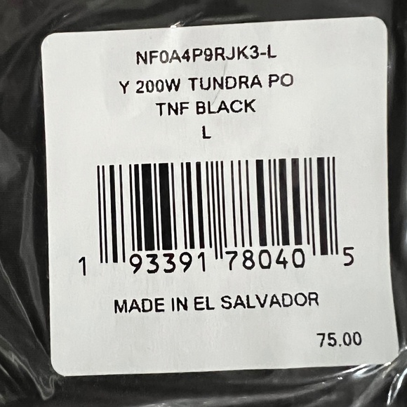 The North Face - Youth - 200W Tundra Pullover Fleece- Black - NWT - Unisex - Picture 2 of 2